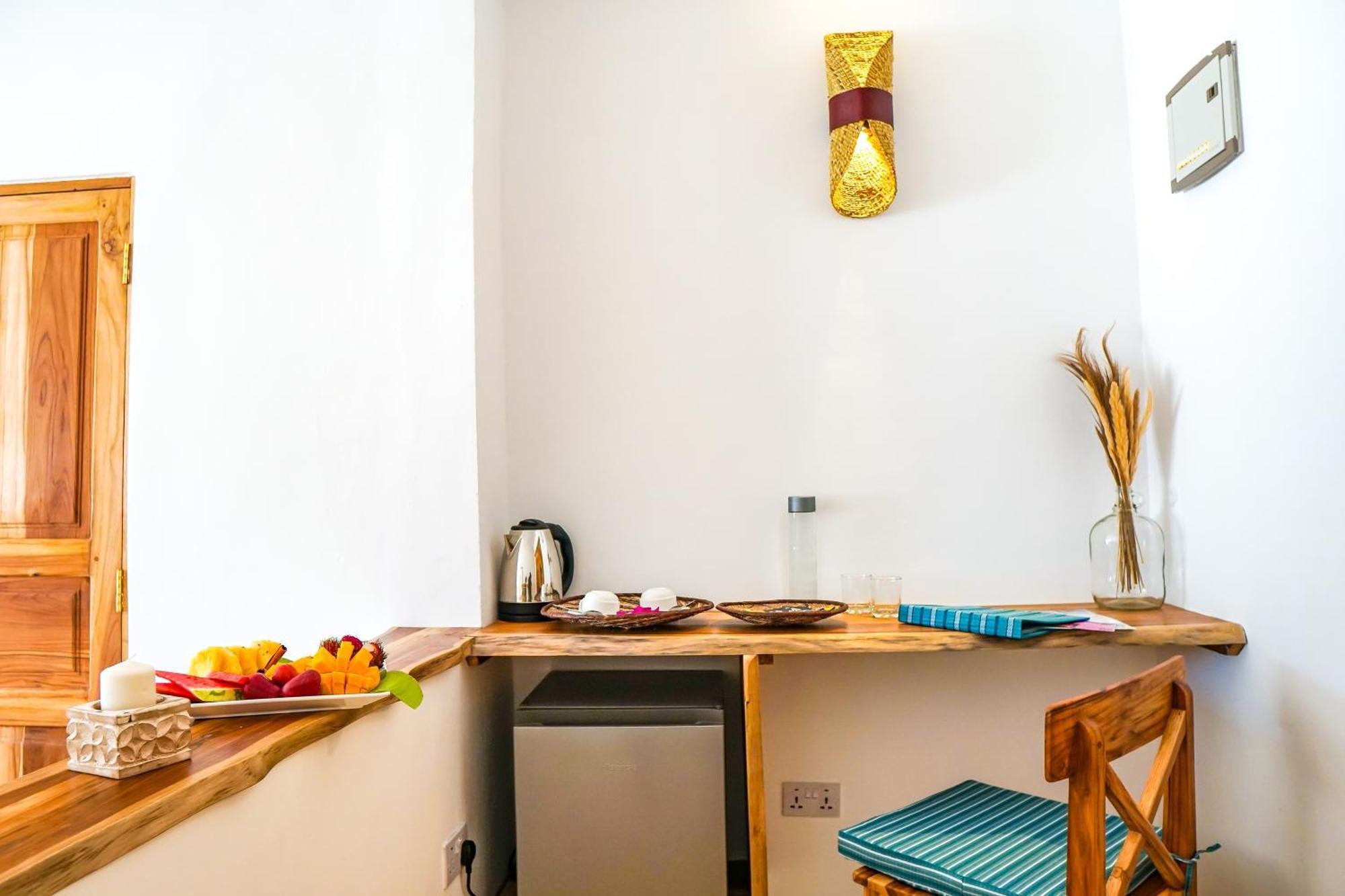 גאמביאני Aquamarina Hotel מראה חיצוני תמונה